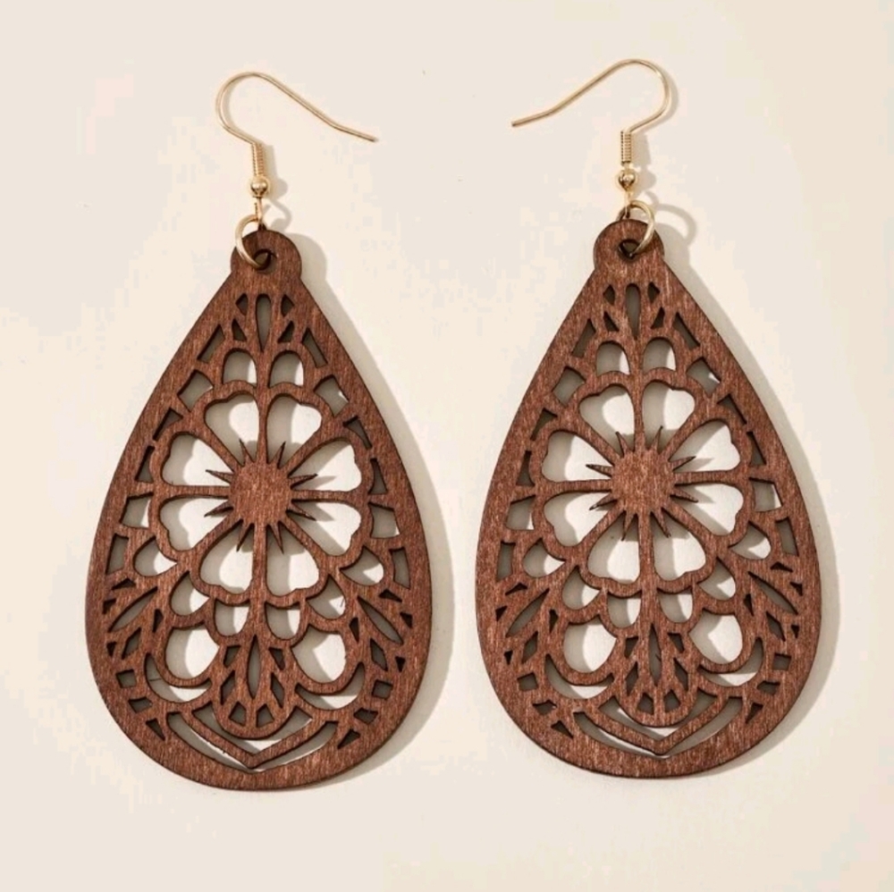 Wooden Floral Teardrop Dangle Earrings